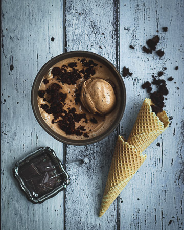 Schokoladen-Brownie-Eis
